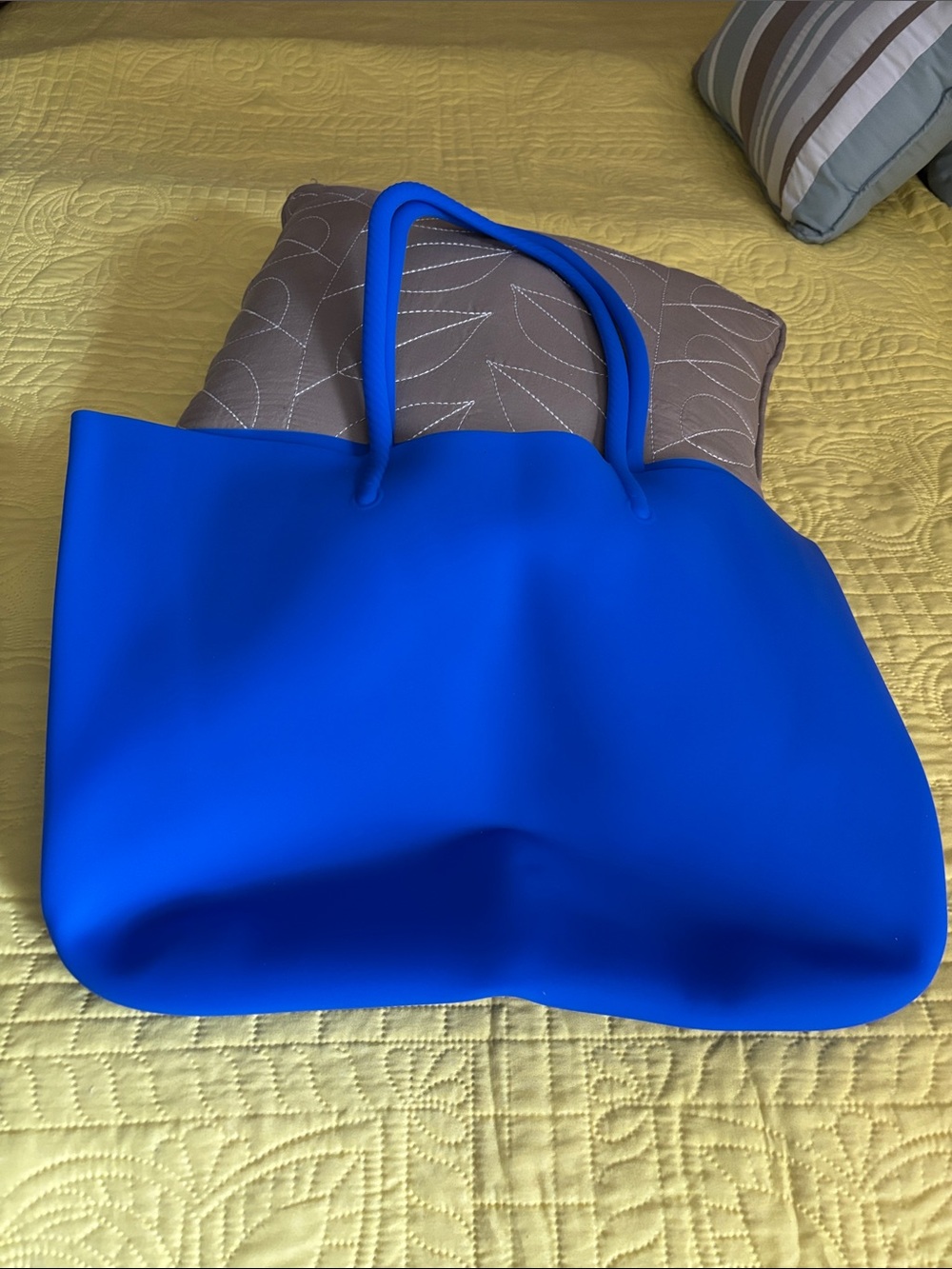 Silicone Blue Women's Tote Bag - Modern Everyday Carry